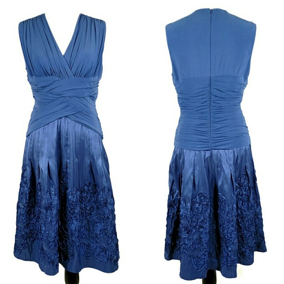 Adrianna Papell Dresses & Skirts - Adrianna Papell ribbon floral ruched evening dress